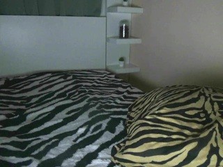 angelcums nude on Live Cam Girls Room