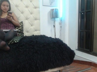 ariel-candyy nude on Live Cam Girls Room