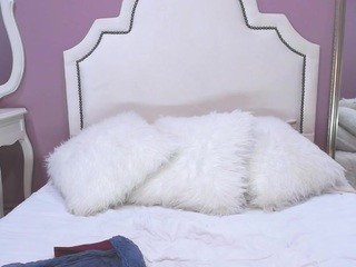 Ashley , ♥♥ nude on Live Cam Girls Room