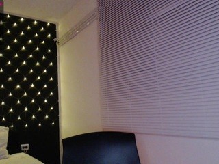 edy-diaz nude on Live Cam Girls Room