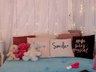 Emily , ♥ nude on Live Cam Girls Room