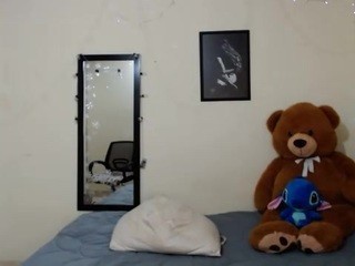 ?, saraasweet nude on Live Cam Girls Room