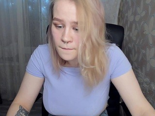 hanna-sunny nude on Live Cam Girls Room