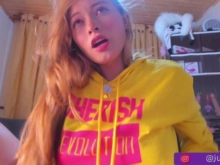 junewilliams nude on Live Cam Girls Room