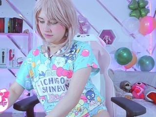 kitty-parker nude on Live Cam Girls Room