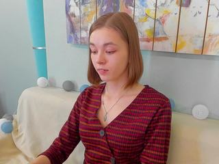 littlesally nude on Live Cam Girls Room