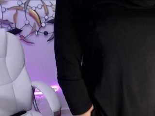 NickyStark nude on Live Cam Girls Room