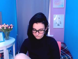 summerlizzie nude on Live Cam Girls Room