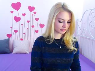 ursweetlexly nude on Live Cam Girls Room