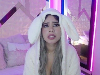 Vanessa nude on Live Cam Girls Room