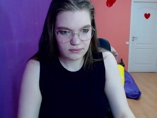 yourhuggy nude on Live Cam Girls Room
