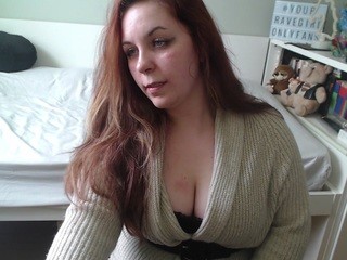 yourravegirl nude on Live Cam Girls Room
