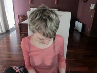 aaithink nude on Live Cam Girls Room