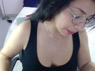angelina-reese nude on Live Cam Girls Room