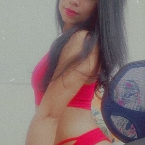 Bella_carter naked before webcam in live video chat