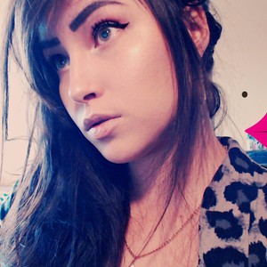 CutitaAnn naked before webcam in live video chat