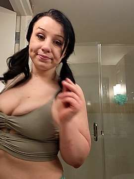 dropdeaddaisy naked stripping on cam for live sex video chat