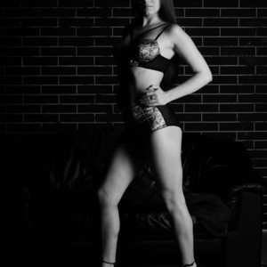 July_xxx naked before webcam in live video chat