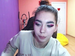 keillapop nude on Live Cam Girls Room