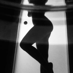 Magic_Vibes naked before webcam in live video chat
