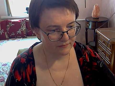 MargieEvans naked stripping on cam for live sex video chat