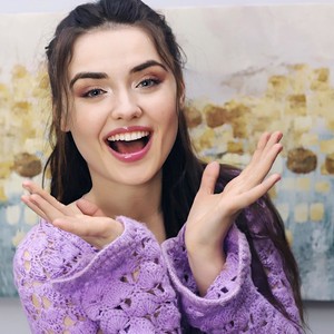 MarthaMiln naked before webcam in live video chat