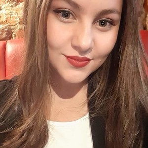MiaLorentHott naked before webcam in live video chat