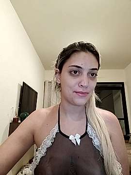 NathFox naked stripping on cam for live sex video chat