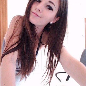 SassyNox naked before webcam in live video chat