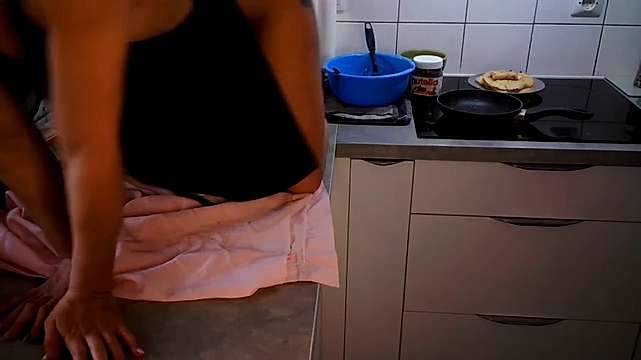 shanyyce naked stripping on cam for live sex video chat