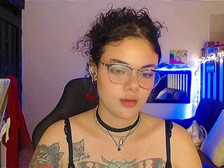 SimonedeWine nude on Live Cam Girls Room