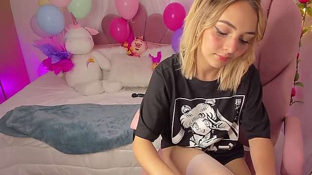 SweetAllie_ naked stripping on cam for live sex video chat