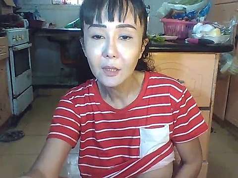 sweetieme naked stripping on cam for live sex video chat