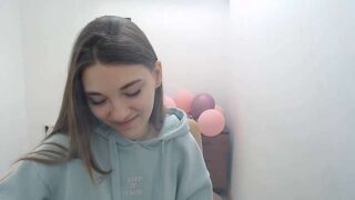 Sweety-Kate naked stripping on cam for live sex video chat