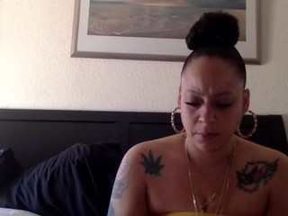 TaffyCream nude on Live Cam Girls Room