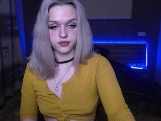 victoria-may nude on Live Cam Girls Room
