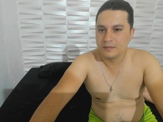 weethannaandkimh277 nude on Live Cam Girls Room