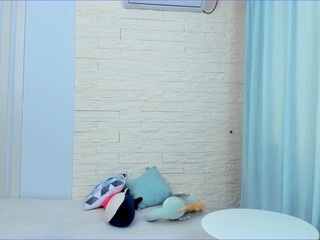 wonderberry nude on Live Cam Girls Room