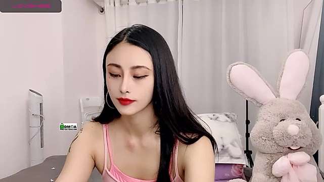 Enchantee2021 naked stripping on cam for live sex video chat
