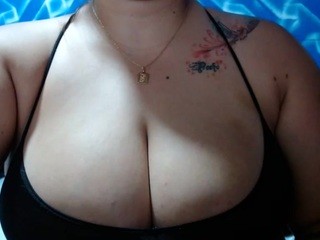 Harley nude on Live Cam Girls Room