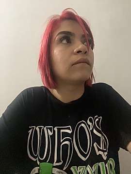 IWannaBeYours- naked stripping on cam for live sex video chat