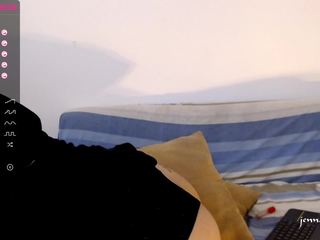 jenn-rua nude on Live Cam Girls Room