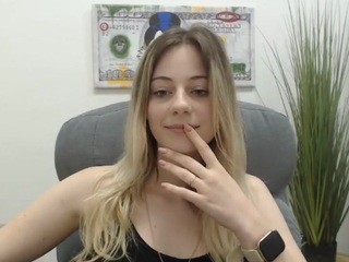 Keticutie nude on Live Cam Girls Room