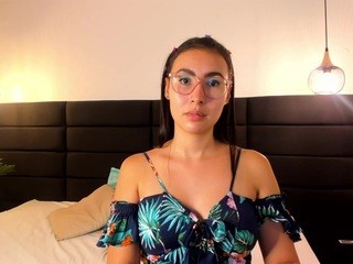 kimi-preston nude on Live Cam Girls Room