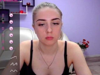 kristincalio nude on Live Cam Girls Room