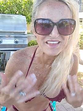 Lil_Blondie naked stripping on cam for live sex video chat