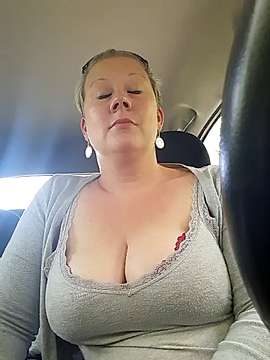 missdarling44 naked stripping on cam for live sex video chat