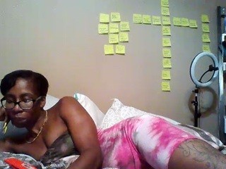 Queen Chas nude on Live Cam Girls Room