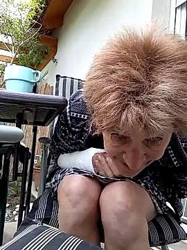 reife1955 naked stripping on cam for live sex video chat