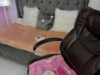 shanelle-one nude on Live Cam Girls Room